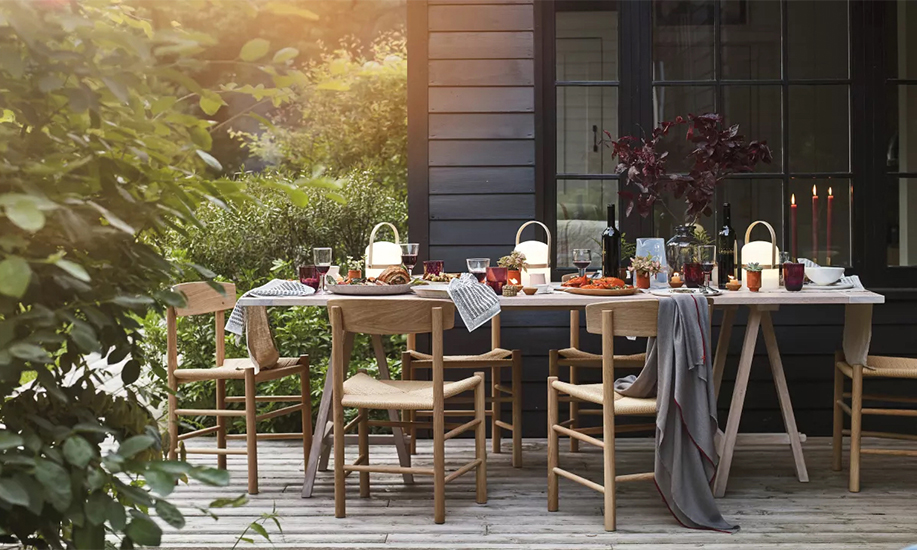 outdoor dining mata air