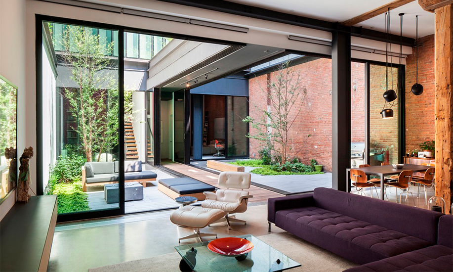 mata air Taman inner courtyard