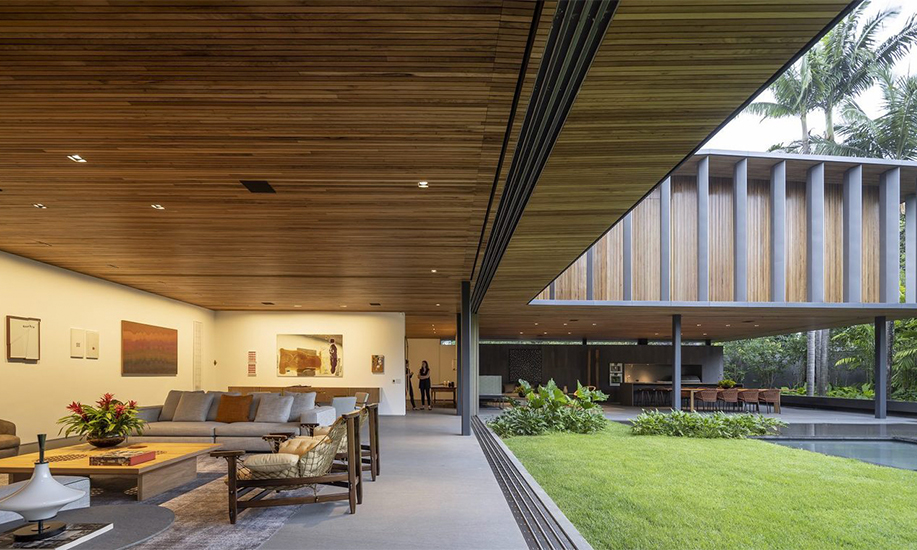 mata air rumah tropis